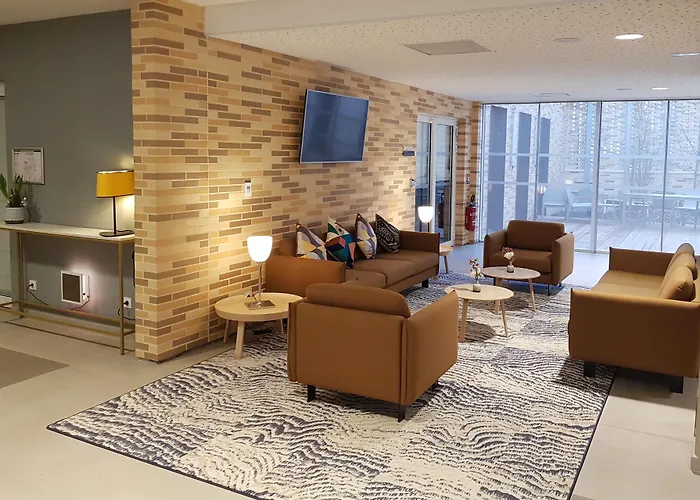 Appart hôtel Residhome Ponts Jumeaux