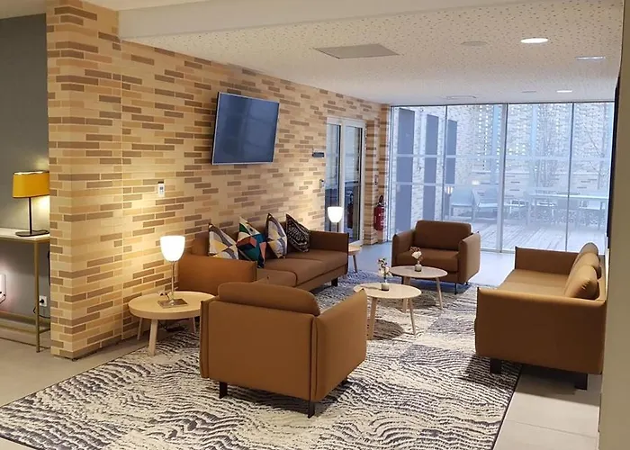 Апарт-отель Residhome Ponts Jumeaux 3*