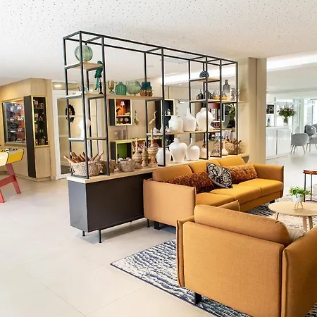 Ξενοδοχείο με διαμερίσματα Residhome Ponts Jumeaux